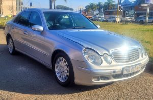 2004 MERCEDES BENZ E240
