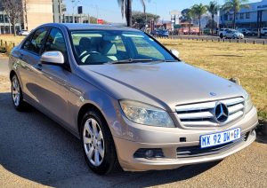 2009 MERCEDES BENZ C200K